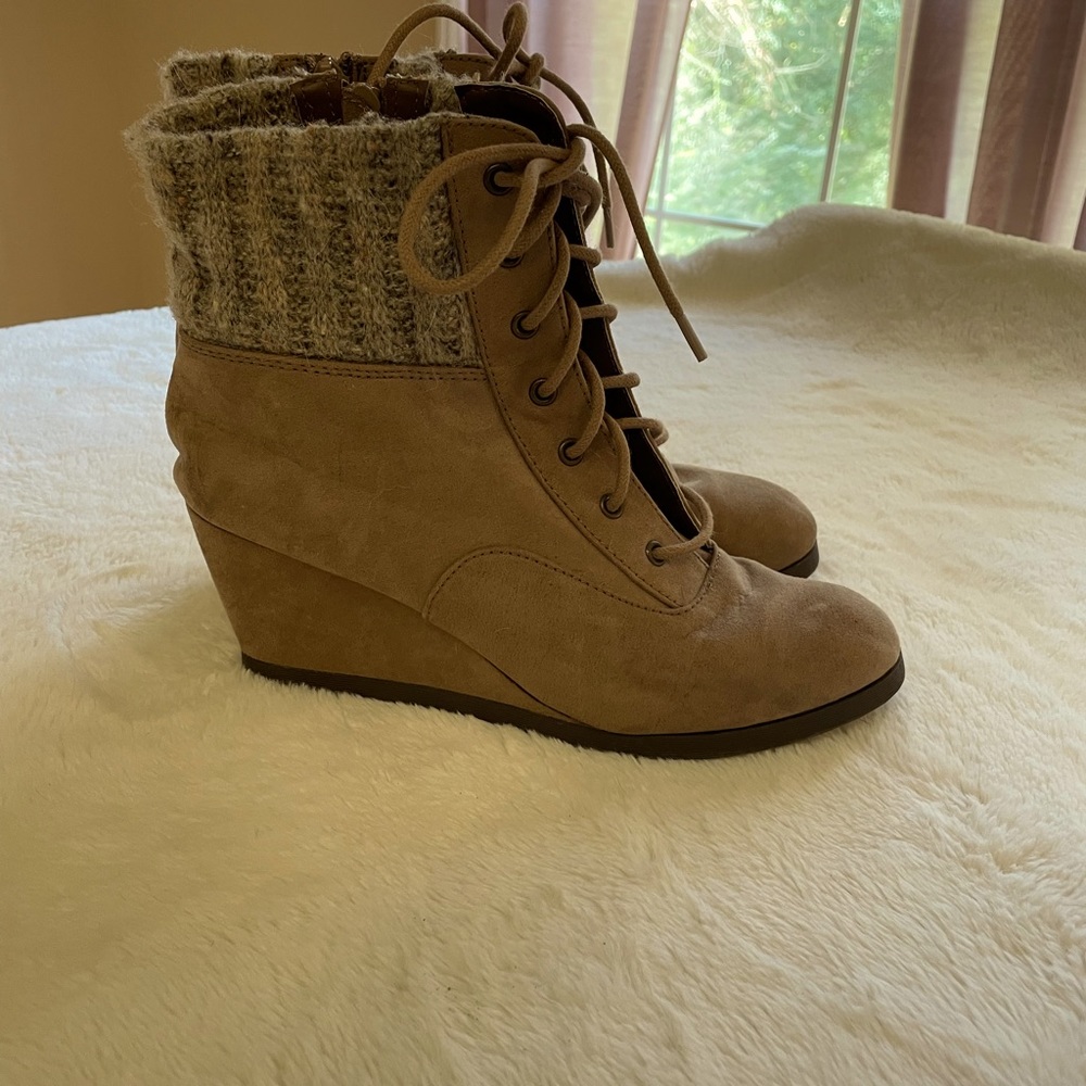 Wedge shoes